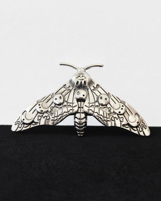 MOTH Hairclip