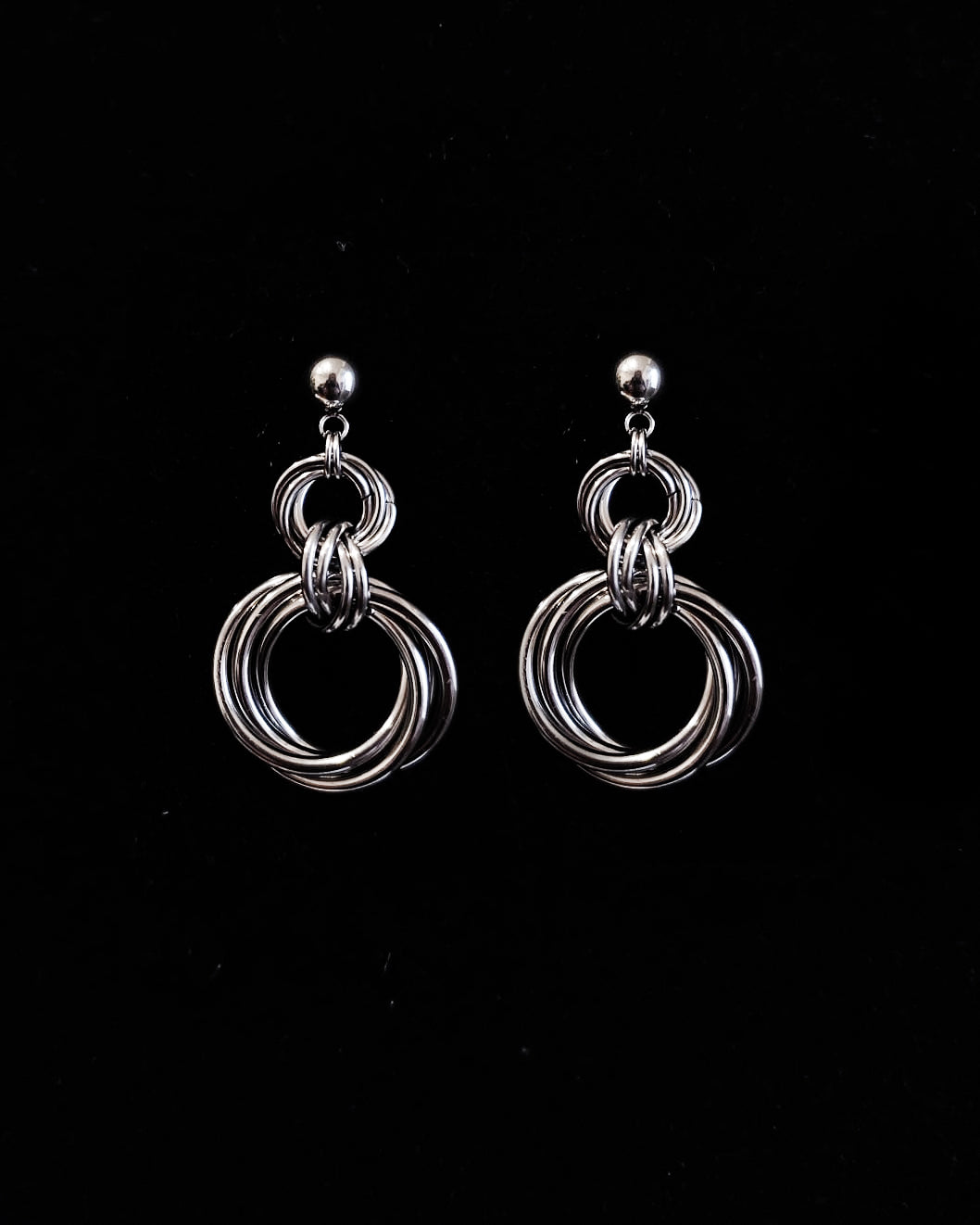 TWISTED CORE Earrings