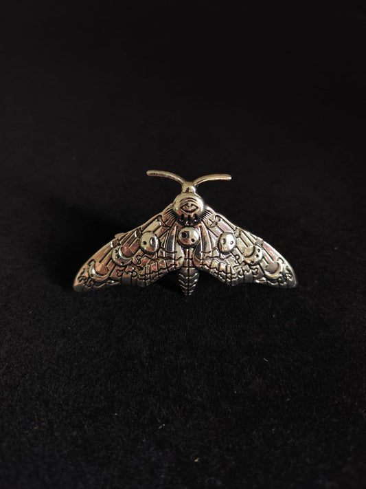 MOTH Hairclip